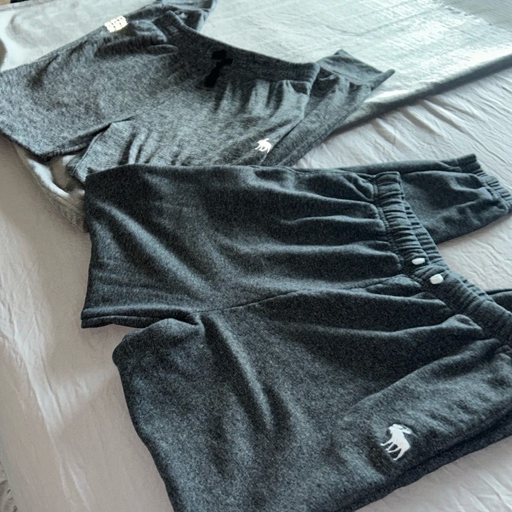 Abercrombie athletic wear